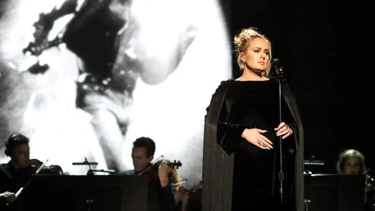 [Bintang] Adele