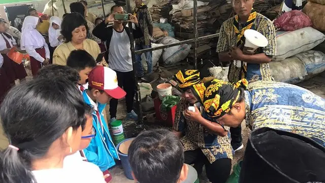 Merdeka Dari Sampah, Ratusan Pelajar Cilik Banyuwangi Belajar Kelola Sampah
