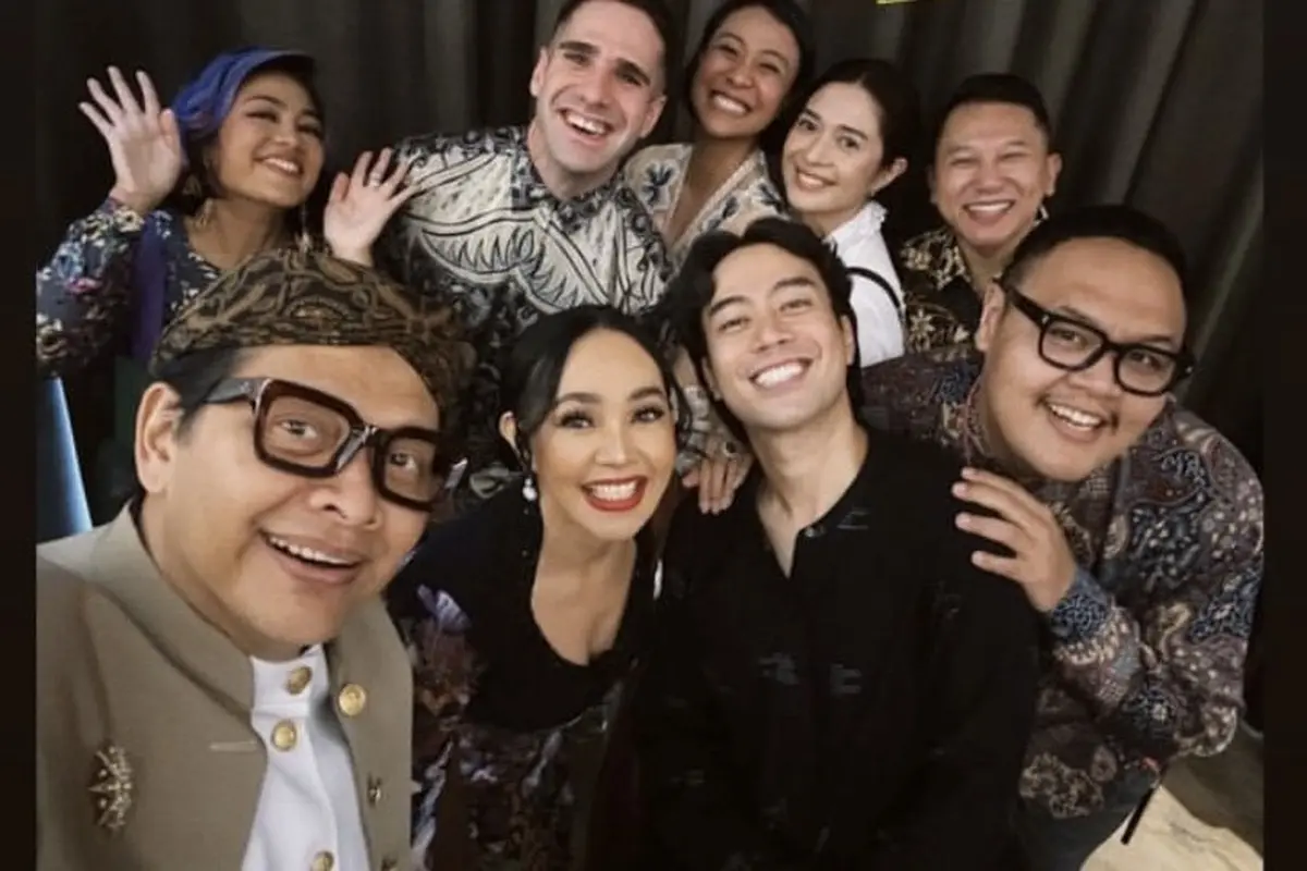 Dewi Gita saat hadir Nino RAN dan Dhabitannisa Auni