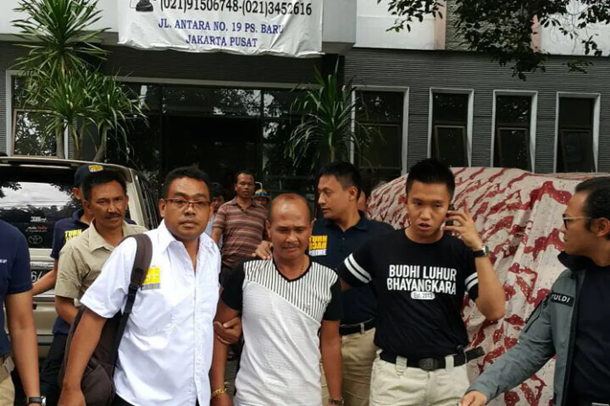 Daeng Azis Ditangkap
