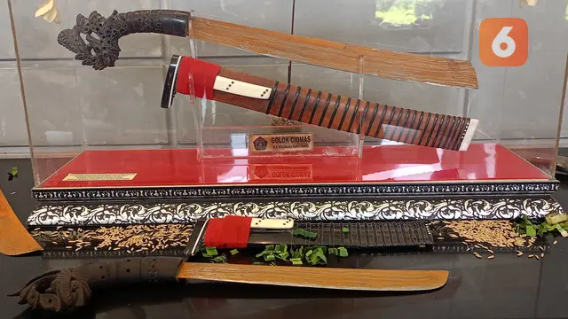 Golok Ciomas Banten dengan Karatnya. (Kamis, 26/09/2024). (Yandhi Deslatama/Liputan6.com).