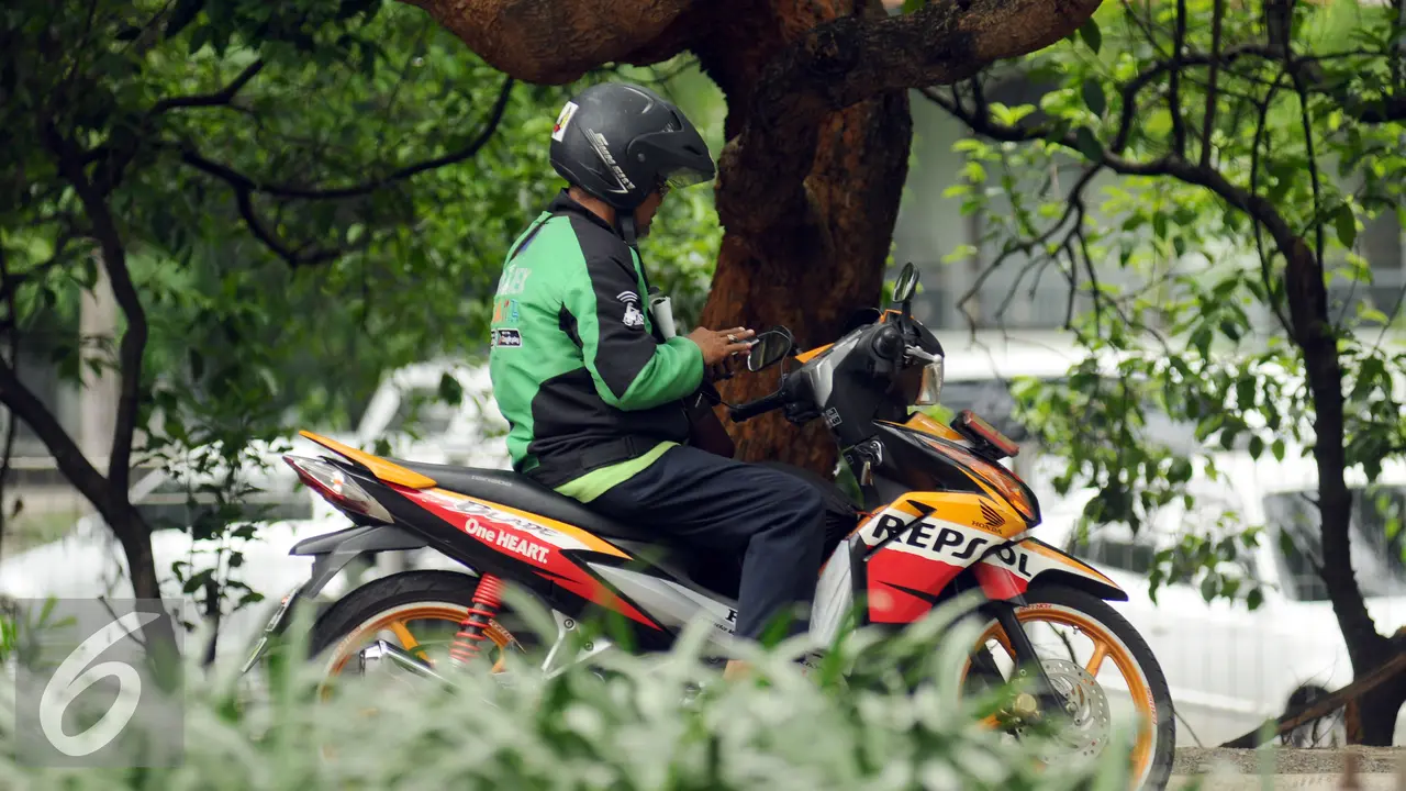 20151218-Ojek-On-Line-Boleh-Beroperasi-Kembali-HEL