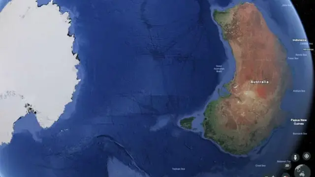5. Garis-garis itu ternyata bukan terowongan, melainkan.. (kredit Google Earth)