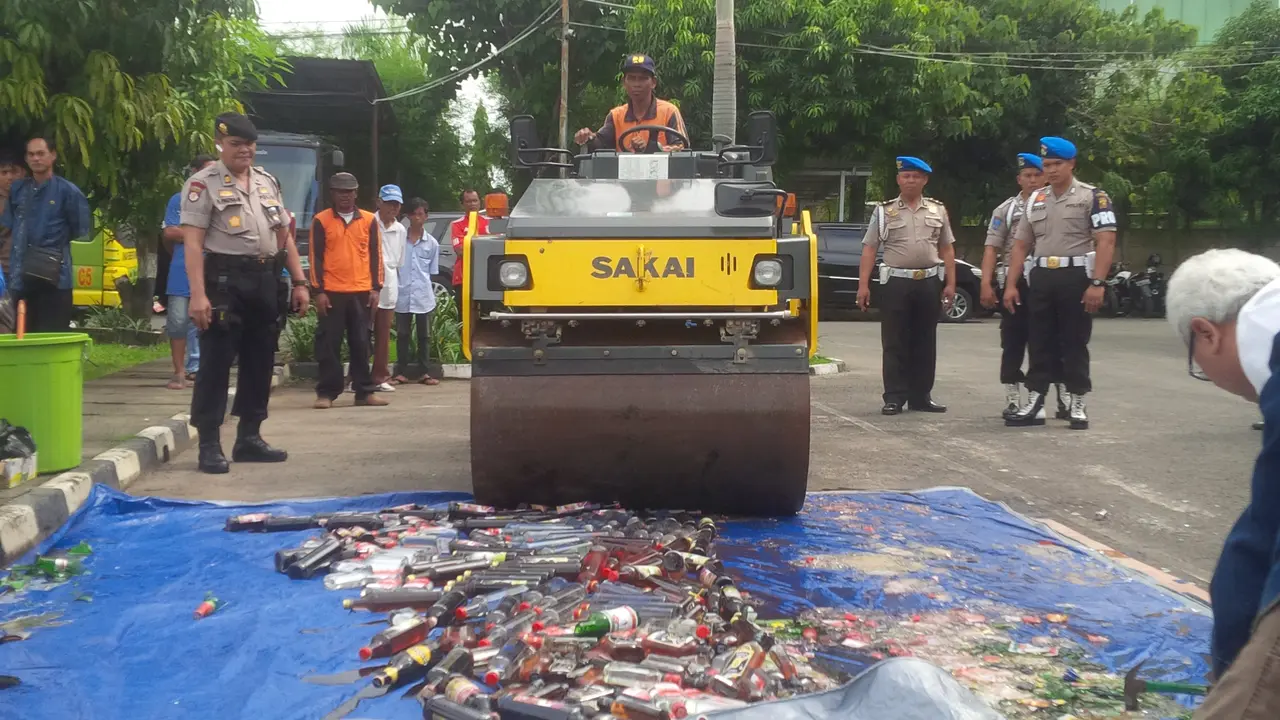 Memutus Peredaran Tuak di Kota Pempek