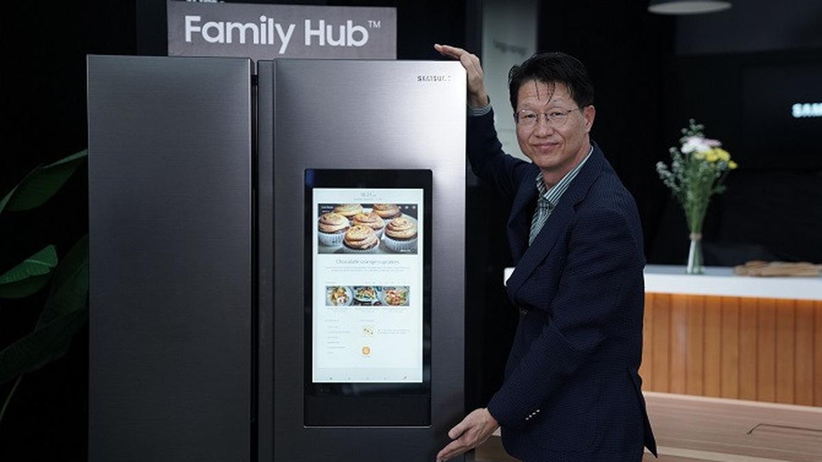 Samsung family hub refrigerator clearance harga