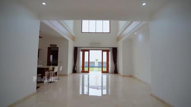 7 Potret Rumah Mewah Milik Fuji di Cilandak, Ditaksir Capai Rp 12 Miliar