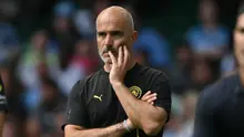 Manajer Manchester City, Enzo Maresca, menyaksikan pertandingan sepak bola FA Community Shield Inggris antara Arsenal dan Manchester City di Principality Stadium, Cardiff, Wales Selatan, pada 16 Agustus 2026. (Glyn KIRK / AFP)