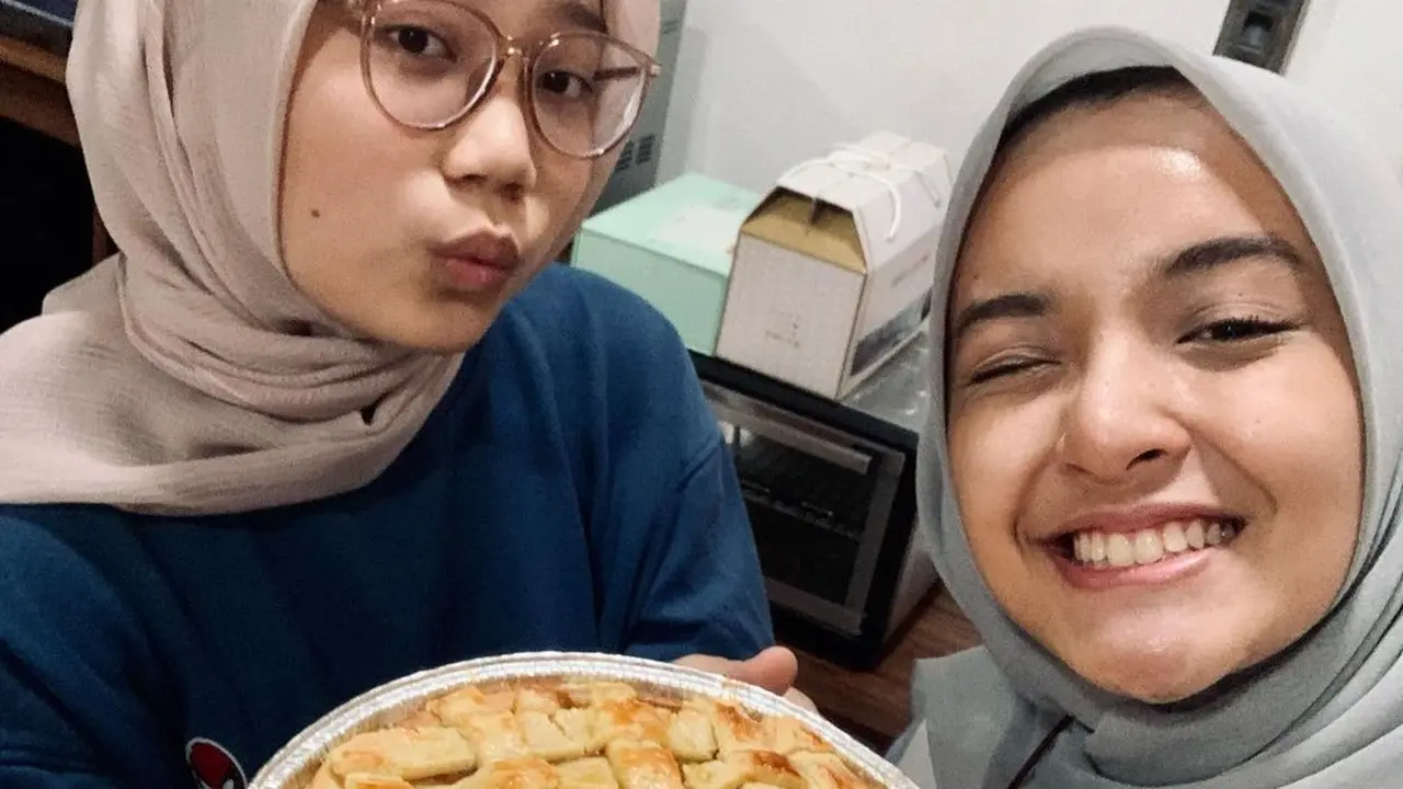 Nabila Ishma dan Zara adik Eril. (Foto: Dok. Instagram @nabilaishma)