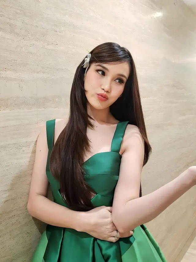 Ayu Ting Ting mirip idol Kpop (Instagram/ayutingting92)