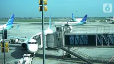 Pesawat Garuda saat di landasan Terminal 3 Bandara Soekarno - Hatta, Tangerang (8/4/2022). Maskapai penerbangan Garuda Indonesia mencatatkan pertumbuhan frekuensi penerbangan yang semakin positif hingga 30% pada akhir Maret 2022 dibandingkan dengan periode awal Maret 2022. (Liputan6.com)