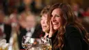 Julia Roberts seakan miliki senyum terbahagia dan terlebar seantero Hollywood. (CHRISTOPHER POLK / GETTY IMAGES NORTH AMERICA / AFP)