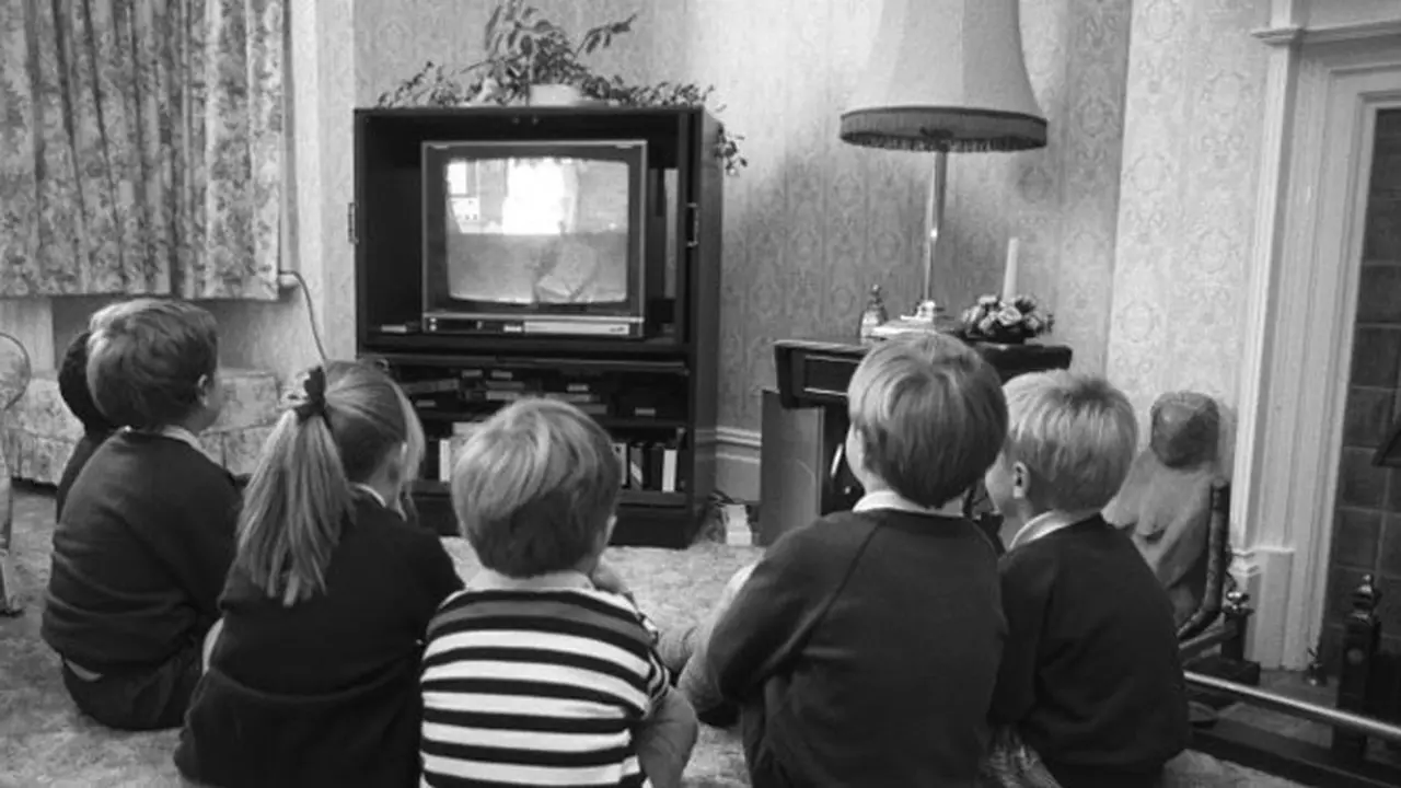 tv-bw-140109b.jpg