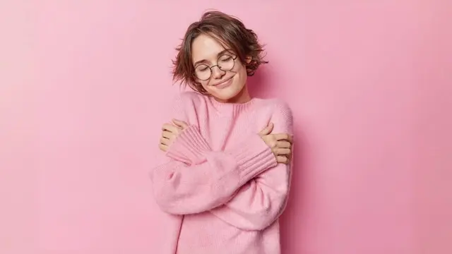 5 Peran Utama Self-Love, Menemukan Jati Diri Sejati melalui Cinta terhadap Diri Sendiri (Foto dok : Freepik/wayhomestudio)