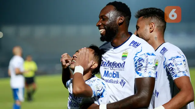 Foto: Tampil Spartan, 10 Pemain Bali United Tahan Imbang Persib Bandung di BRI Liga 1
