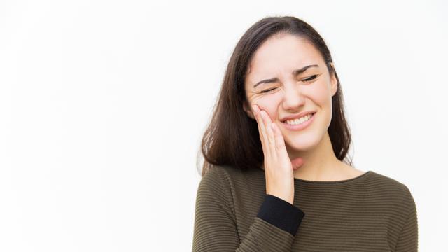 Ilustrasi mengalami sariawan