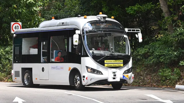Bus Tanpa Sopir di Singapura