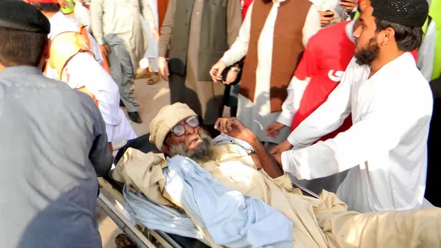 26 Oktober 2015: 399 Orang Tewas dalam Gempa Dahsyat di Pegunungan Hindu Kush Afghanistan