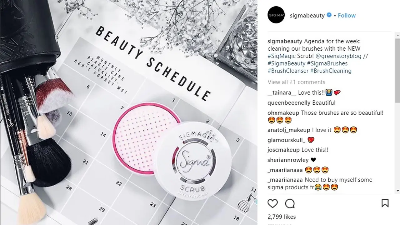 Bersihkan Kuas Makeup Terasa Lebih Menyenangkan dengan Alat Ini