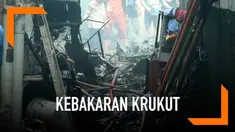 Ratusan korban kebakaran Krukut belum berani kembali ke rumah. Sebagian mengungsi ke rumah tetangga dan kerabat. Para korban juga belum dapat bantuan.
