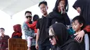 Permintaan ibunda, Dariyah Sukiswo hingga akhir hayatnya, belum bisa diwujudkan oleh penyanyi dangdut Kristina. Hingga menghembuskan nafas terakhirnya, Kristina belum bisa membahagiakan permintaannya. (Galih W. Satria/Bintang.com)