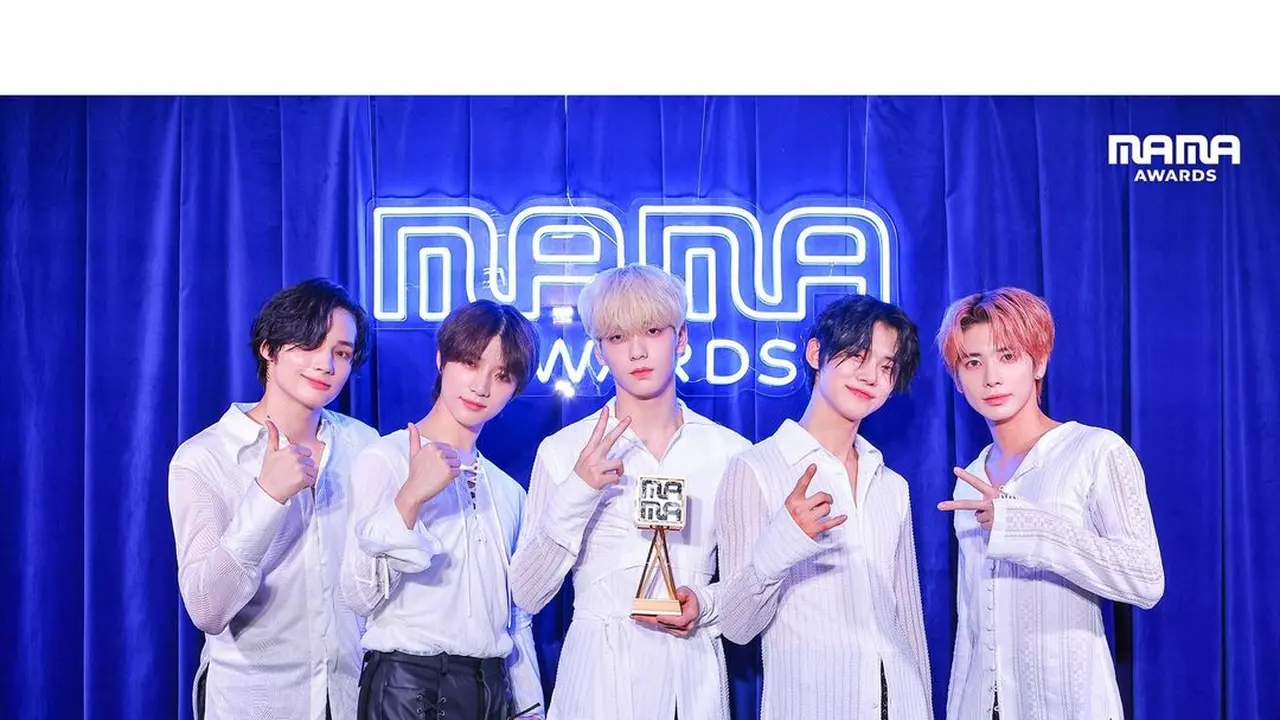 TXT bawa pulang piala MAMA Awards 2022 Day 1 (Foto: Instagram @mnet_mama)