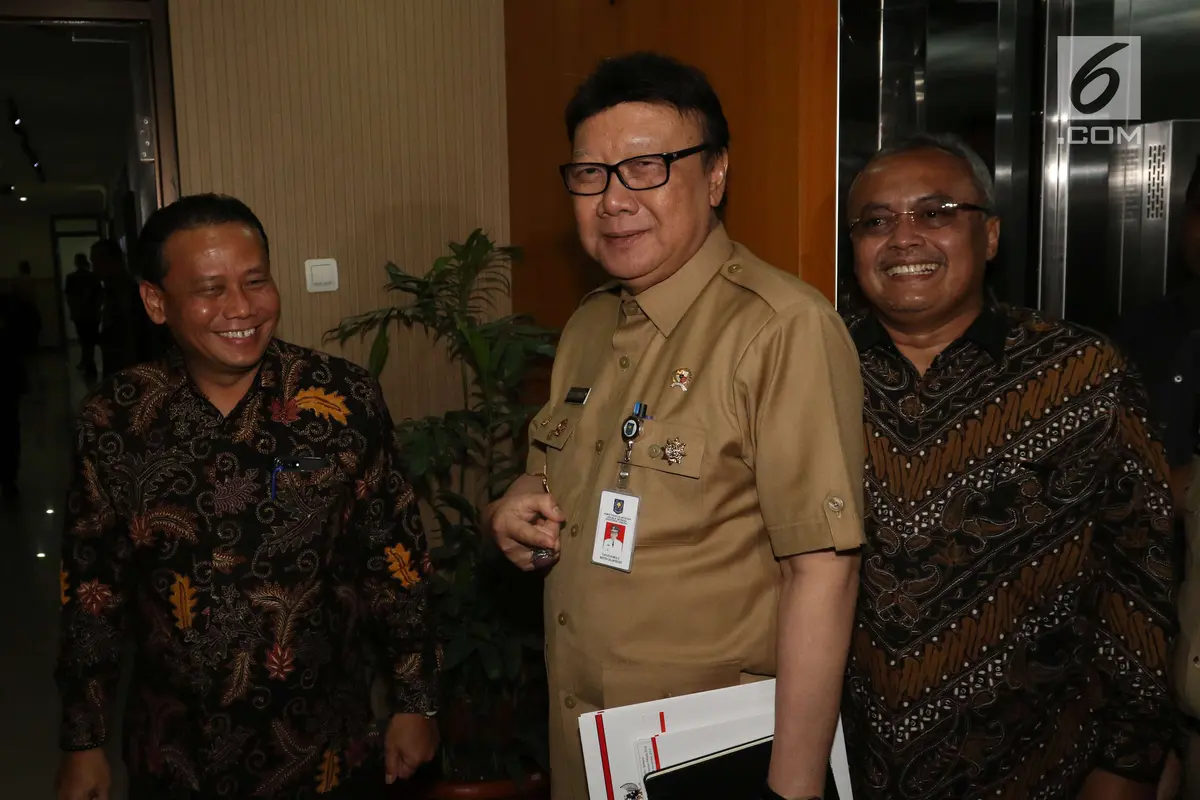 Cek Kesiapan Pilkada Serentak 2018, Mendagri Sambangi Kantor Bawaslu