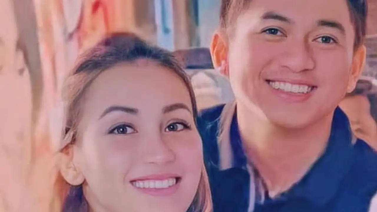 Makin Lengket, Ini 7 Potret Mesra Ayu Ting Ting dan Adit Jayusman