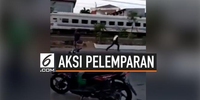 VIDEO: Rekaman Aksi Pelemparan Batu ke KA Purwosari