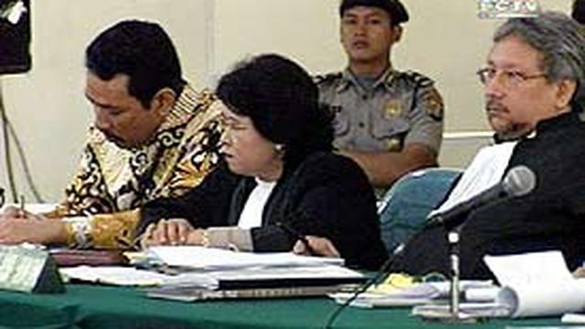 Buyung Nasution Seharusnya Elza Syarief Tahu Diri News Liputan6 Com