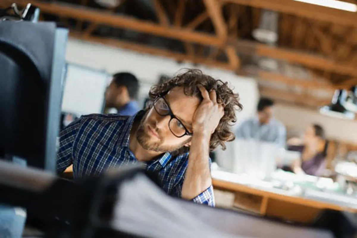 4 Tips Cara Ampuh Atasi Jenuh Saat Bekerja di Kantor