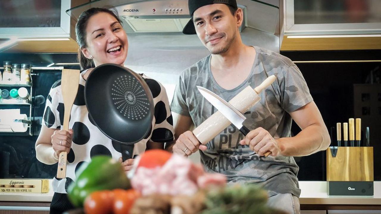 Darius Sinathrya dan Donna Agnesia