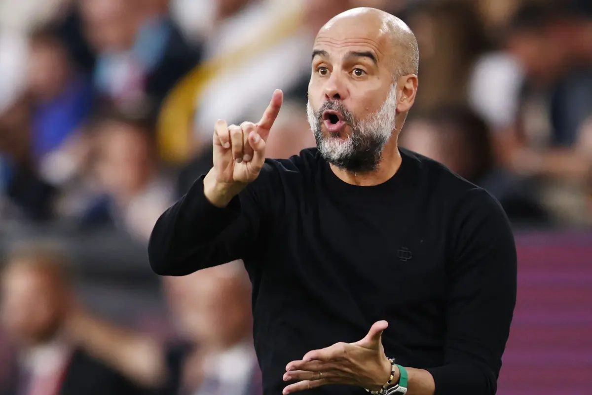 Foto: Momen Erling Haaland Diomelin Pep Guardiola Meski Cetak 2 Gol Untuk Manchester City