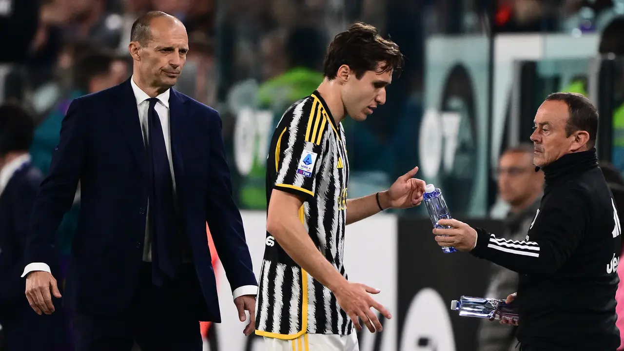 FOTO Federico Chiesa dan Massimiliano Allegri
