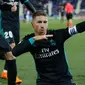 Pemain Real Madrid Sergio Ramos berselebrasi usai mencetak gol ke gawang Leganes pada partai tunda pekan ke-16 La Liga Spanyol di Estadio Municipal de Butarque, Rabu (21/2). Real Madrid menang 3-1 atas Leganes meski sempat ketinggalan. (AP/Francisco Seco)