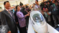 China Pamerkan Kereta Cepat di Depan Menteri BUMN
