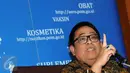 Plt Kepala Badan BPOM, Bahdar Johan H memberikan keterangan terkait temuan vaksin palsu di Gedung BPOM, Jakarta, Selasa (28/6). BPOM meminta maaf atas luputnya pengawasan salah satu produk kesehatan tersebut. (Liputan6.com/Helmi Fithriansyah)