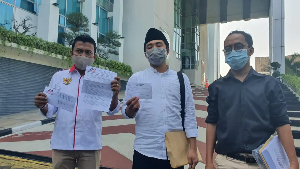 As'ad Ulul Albab, warga Bangkalan Madura, mengadukan nasib ayahnya ke KY. (Dian Kurniawan/Liputan6.com)
