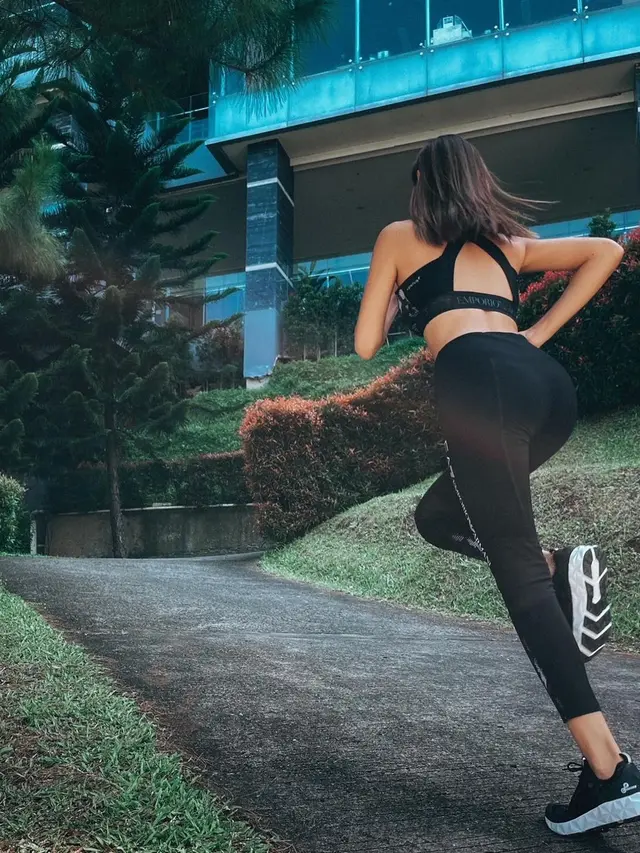 Penampilan sporty Patricia Gouw saat olahraga. (Sumber: Instagram/patriciagouw)