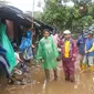 Korban banjir bandang Garut di blok Cimacan, Desa Jayaraga, Kecamatan Tarogong Kidul, membutuhkan selimut dan obat-obatan. (Liputan6.com/ Jayadi Supriadin)