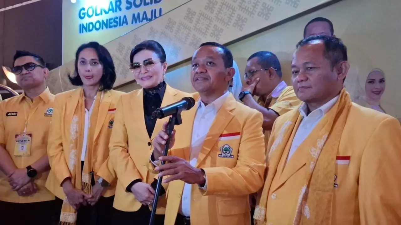 Ketua Umum Partai Golkar, Bahlil Lahadalia saat hadir dalam Musyawarah Daerah (Musda) XI Partai Golkar Provinsi Sulawesi Utara (Sulut).