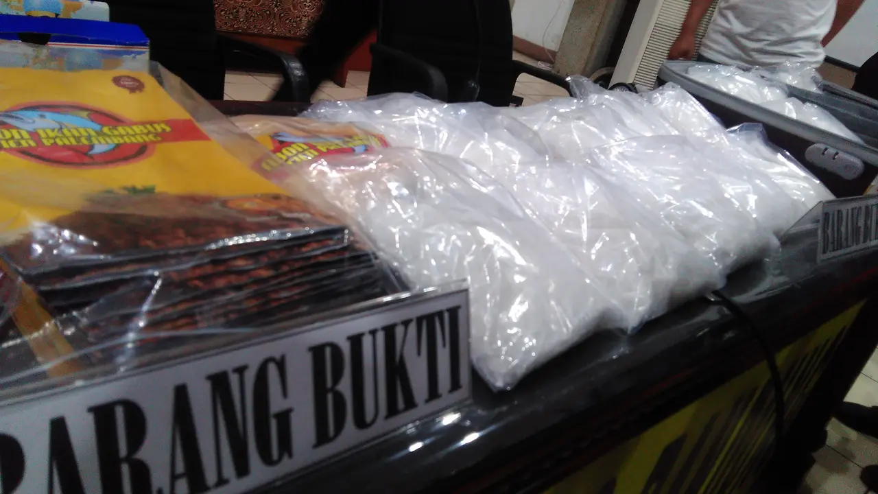 3 Warga Bandung Ditangkap Akibat Edarkan Abon Haram