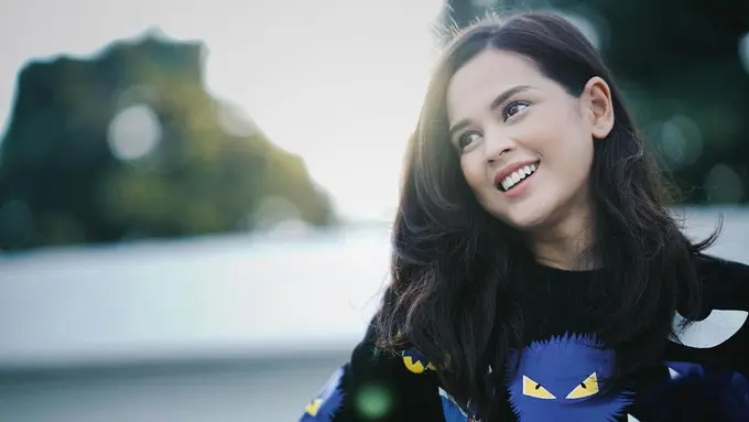 [Bintang] Cut Meyriska