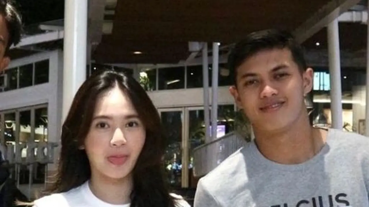 Alfeandra Dewangga dan Vivi Novika