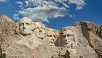 7 Places to Visit in South Dakota: Exploring the Beauty of the Sunshine State