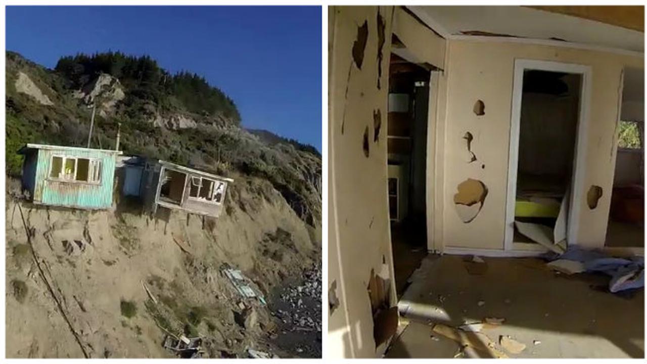 Detik-detik Rumah Mungil Ditelan Lautan *VIDEO