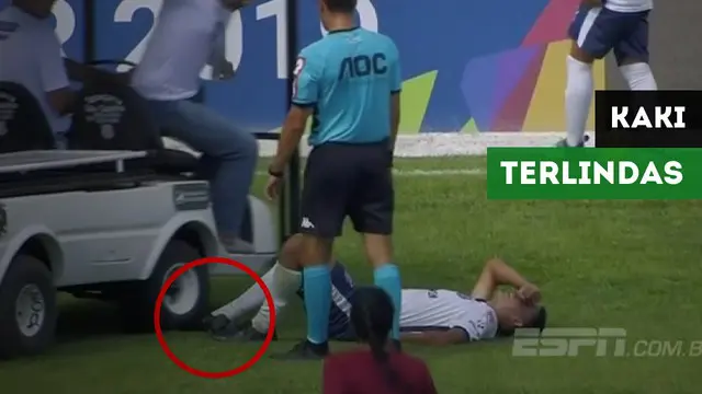 Berita video nasib sial yang dialami pemain Trindade U-20, Bernardo saat menghadapi Flamengo U-20 di Copa Sao Paulo.