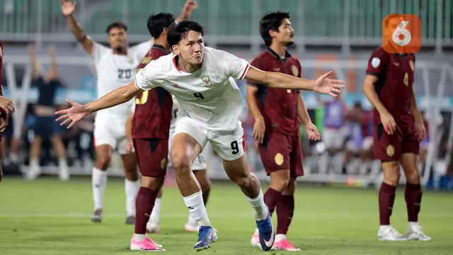 Foto: Debut Impian Mitchell Baker! Hattrick Bawa Timnas Indonesia Pesta 5 Gol atas Kamboja di Piala AFF 2026