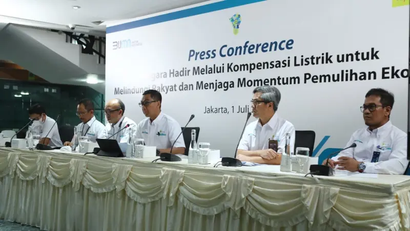 PT PLN (Persero) menerima kompensasi dari pemerintah sebesar Rp 24,6 triliun. Kompensasi tersebut merupakan realisasi dari skema stimulus listrik sepanjang tahun 2021. (Dok. PLN)