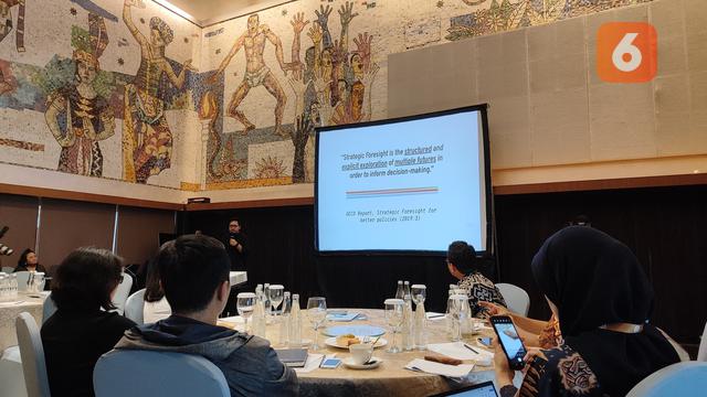 Pentingnya Foresight dalam Membentuk SDGs dan Kolaborasi Global