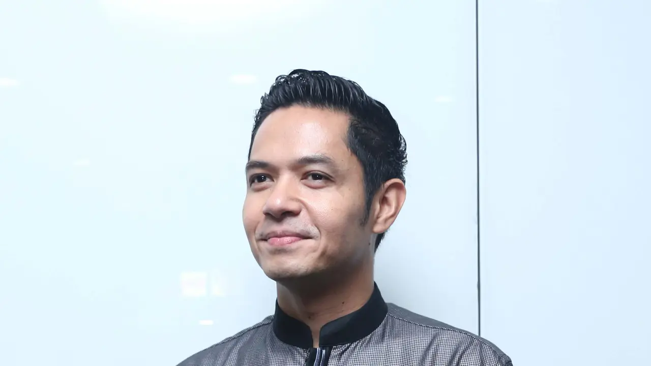 [Bintang] Dude Harlino